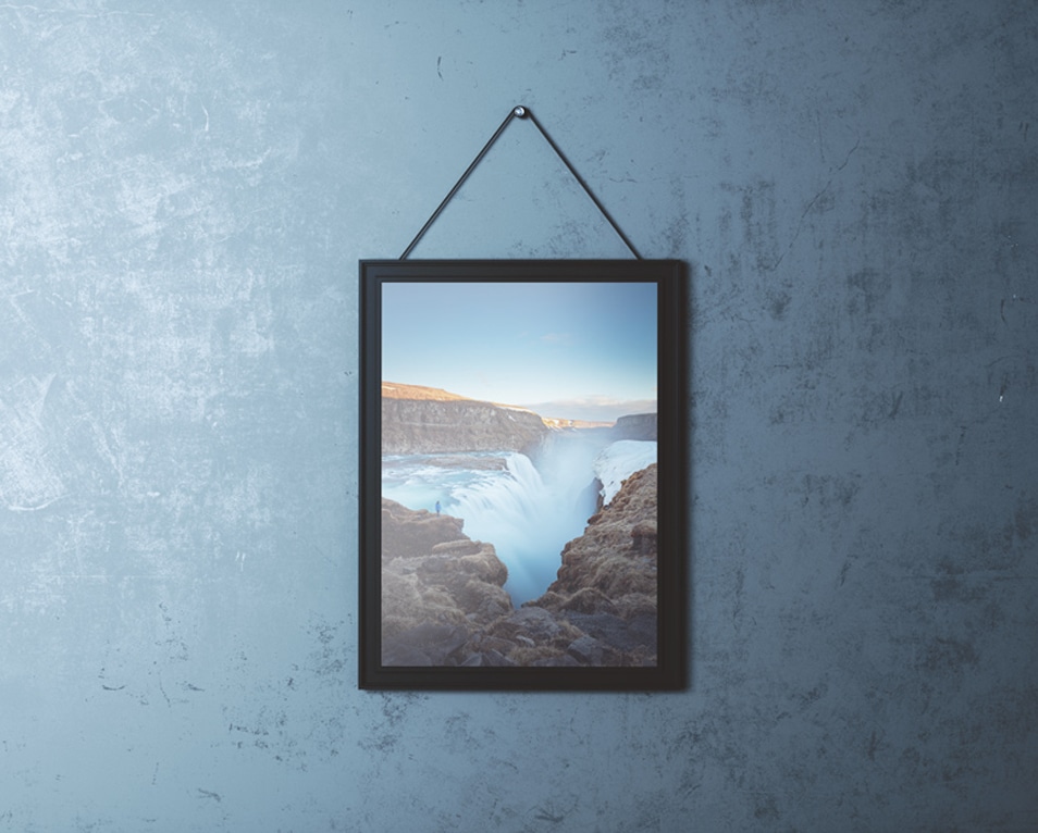 Download Free Hanging Picture Frame Mockup PSD » CSS Author